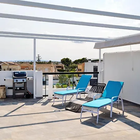 Apartment Parrots Campoamor