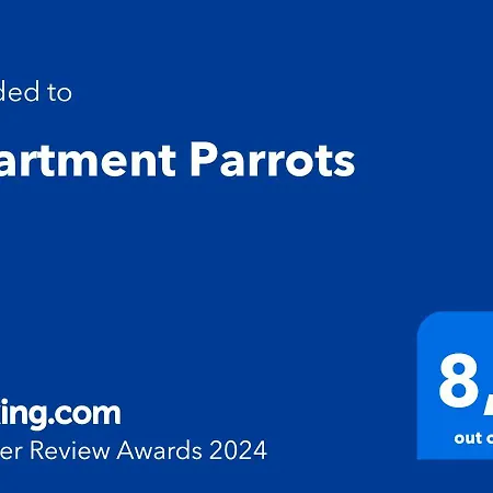 Apartment Parrots Campoamor